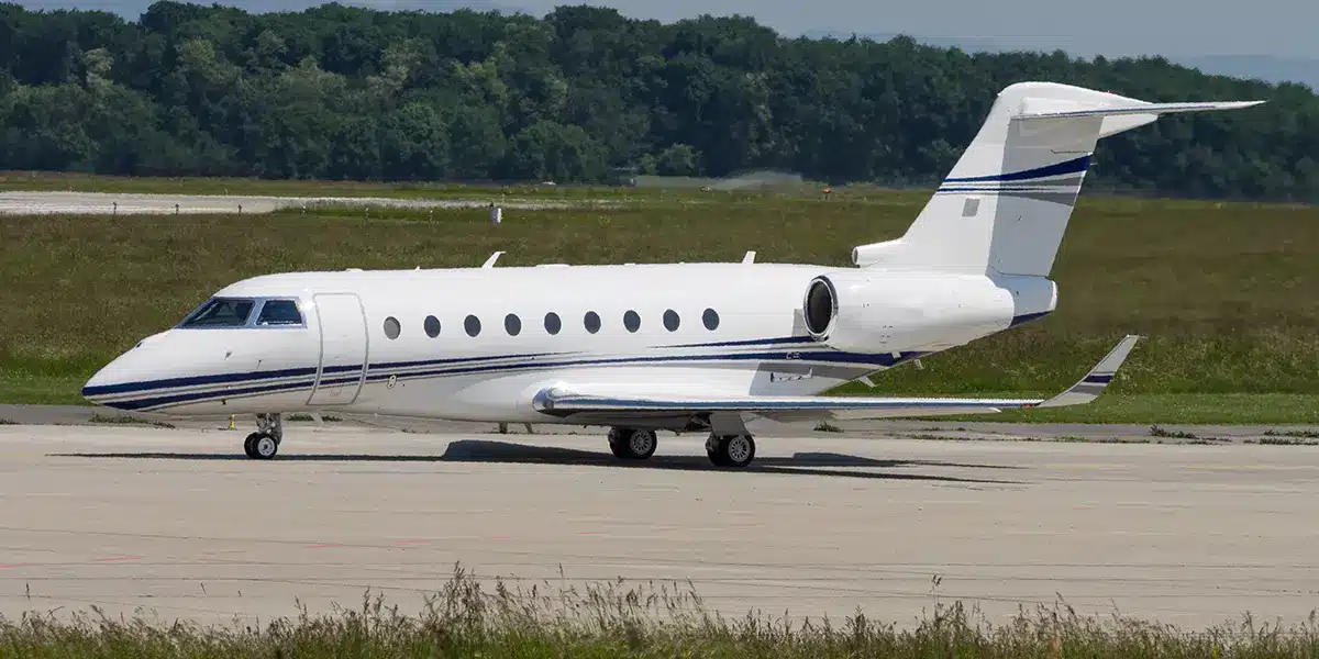Gulfstream G280 super-midsize jet exterior, Fly Tango Jets private charter