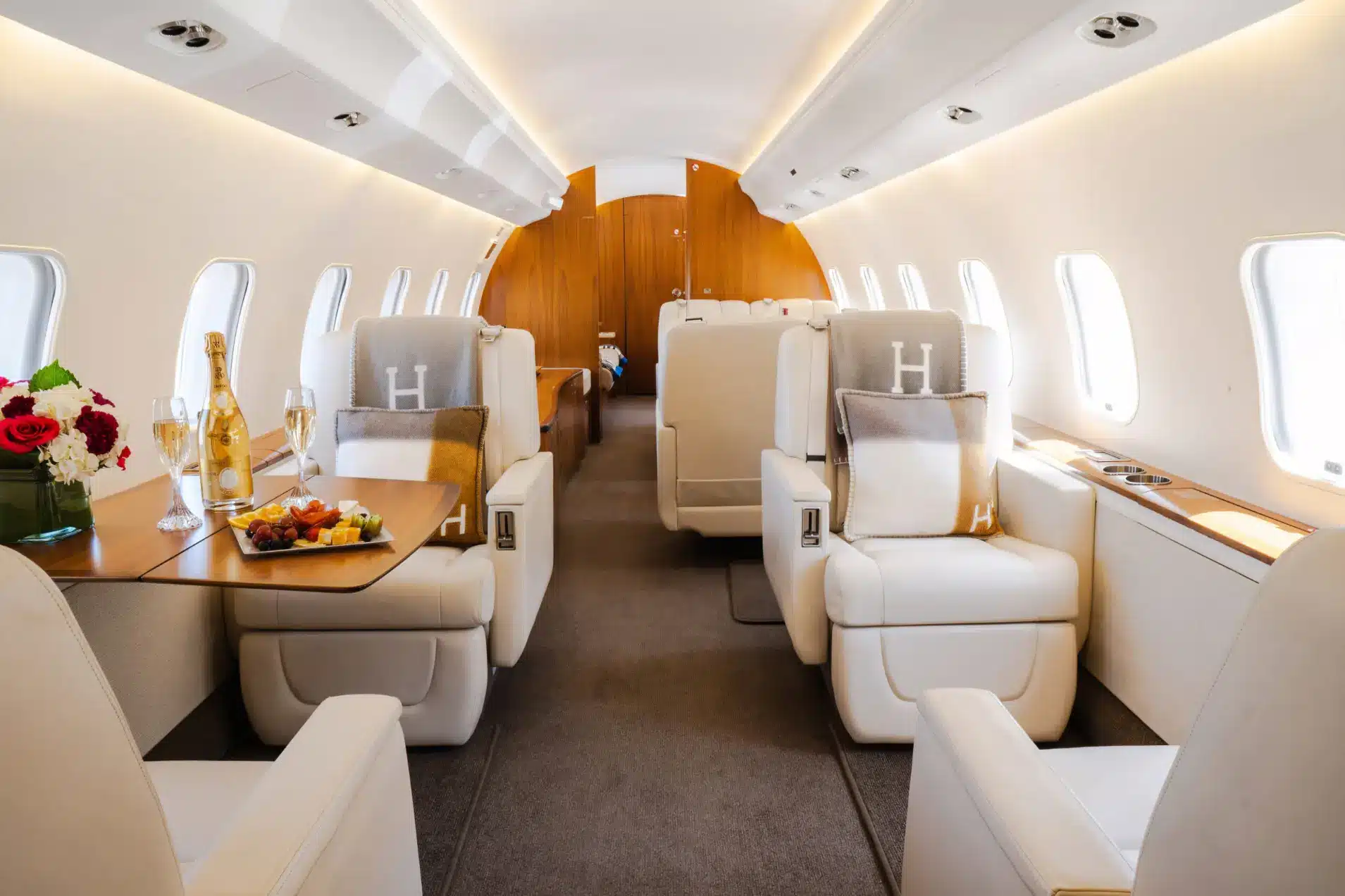 Global Express cabin interior, Fly Tango Jets luxury charter fleet