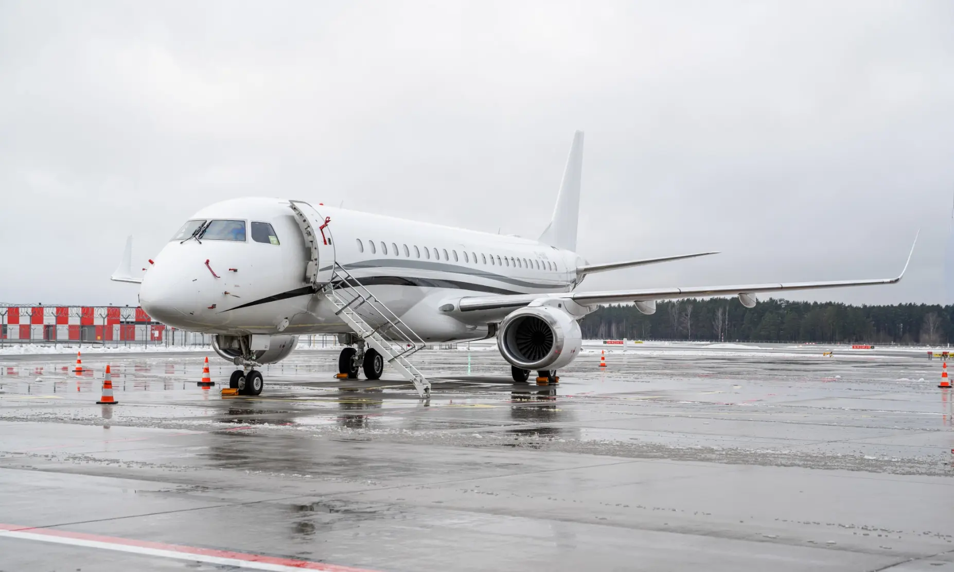 Embraer Lineage 1000 heavy jet exterior, Fly Tango Jets private charter